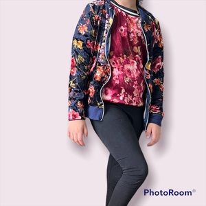 BUNDLE: A velvet Flower Jacket with a velvet Flower shirt